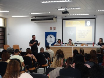 Debate sobre violência escolar e fortalecimento do SGDCA reúne municípios no Rio de Janeiro.